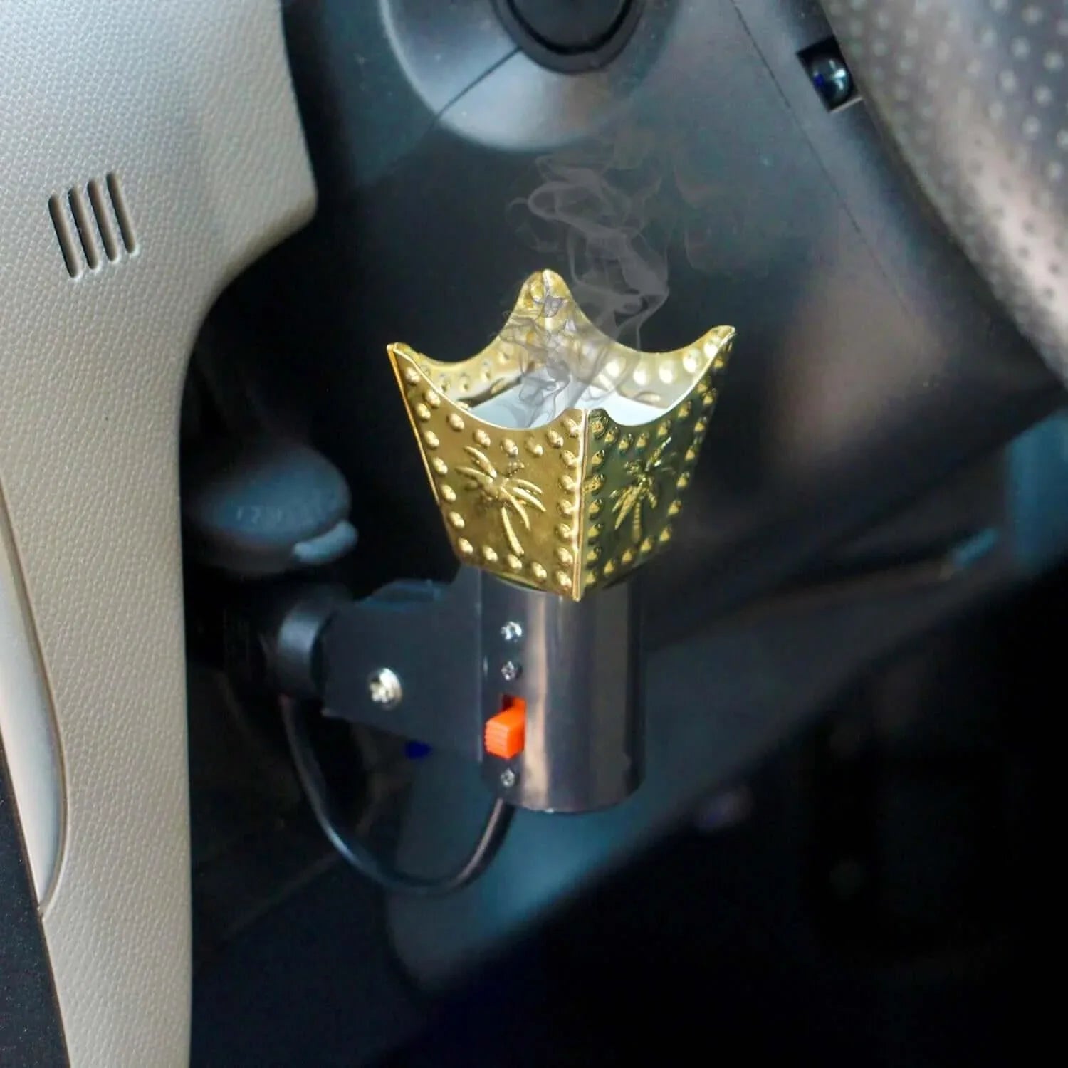 Portable electric bakhoor burner for car interior - rechargeable and safe
